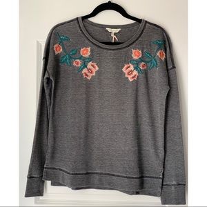 LUCKY BRAND • Floral Embroidered Grey Sweatshirt